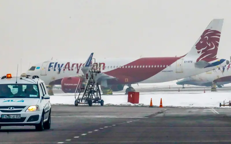 самолет, рейс, задержка рейса, аэропорт, әуежай