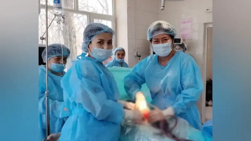 врачи хирурги