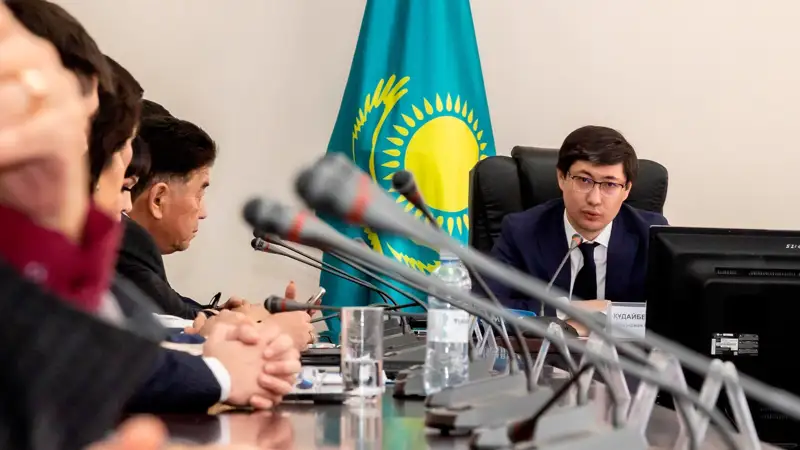 Снизить ставку НДС до 0% для социально значимых перевозчиков предложили в Жамбылской области