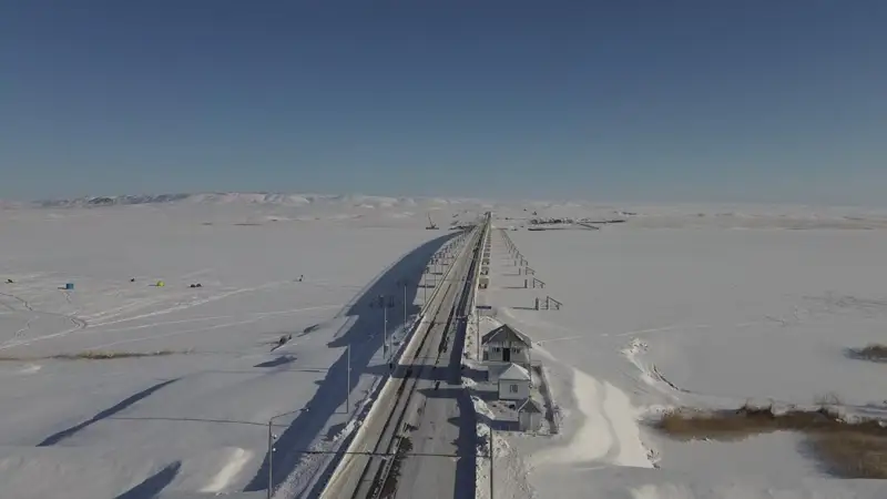 Сколько автомобилей проехали по Курчумскому мосту со дня его запуска