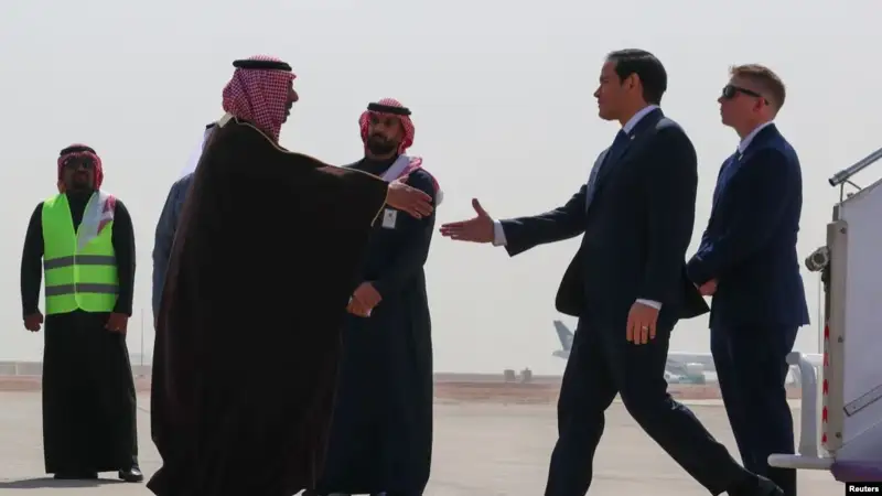 Госсекретарь США Рубио прибыл в Саудовскую Аравию