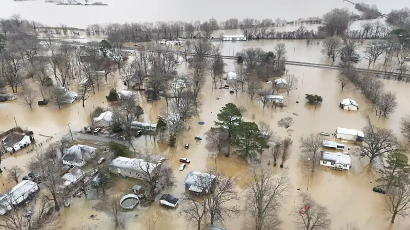 Разрушительное наводнение в Кентукки, есть погибшие