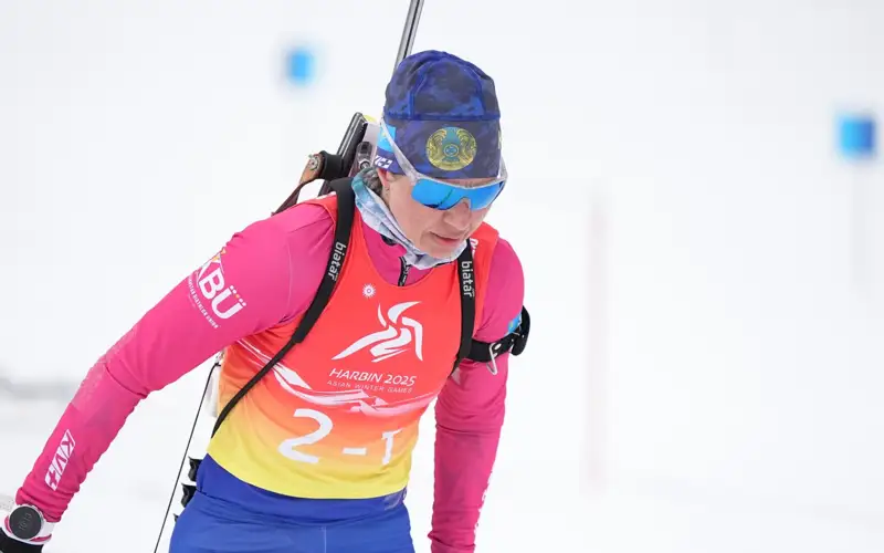 Назван состав команды Казахстана на женскую гонку ЧМ по биатлону