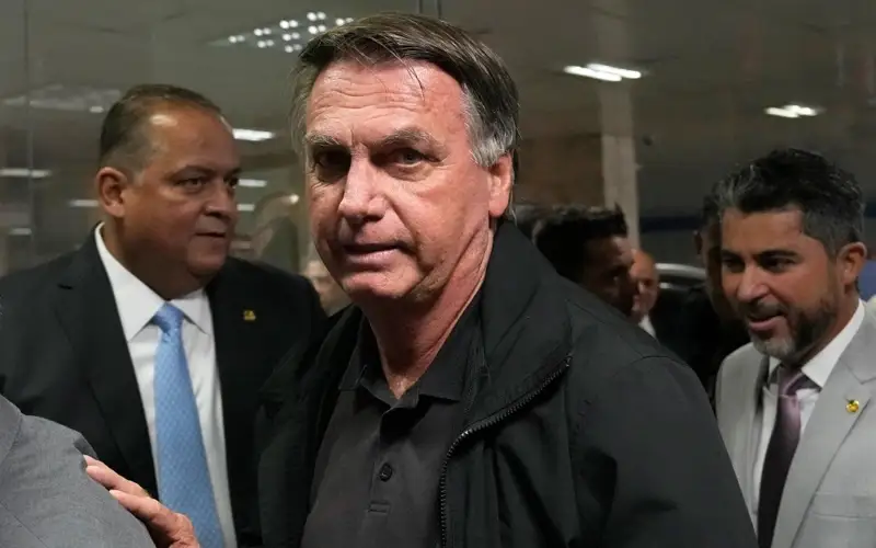 Бразилияның бұрынғы президентіне төңкеріс жасады деген айып тағылды