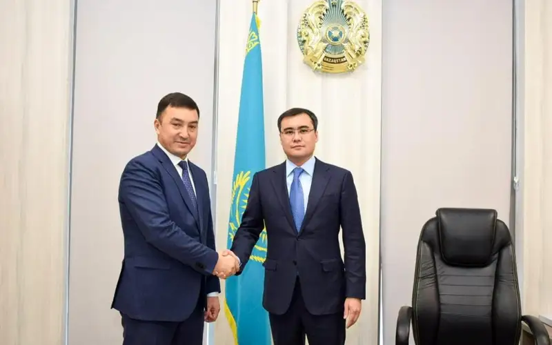 Еркебулан Дауылбаев и Файзулла Байдуллаев