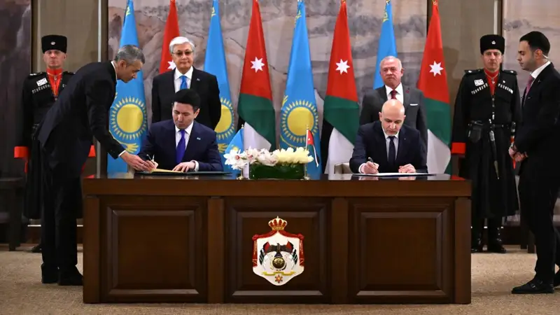 Президент Иорданияға ресми сапары аясында 10 құжатқа қол қойды