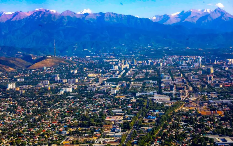 Сколько городов и сел в Казахстане