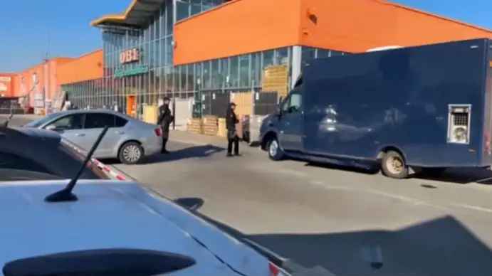 В Чехии двух женщин убили в торговом центре