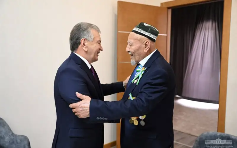 Өзбекстанда Ұлы Отан соғысының ардагерлеріне 10 мың доллар беріледі