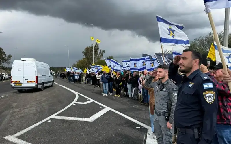 HAMAS Izraılge tórt tutqynnyń denesin tapsyrdy