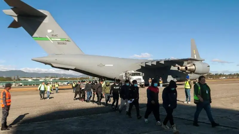 АҚШ-тағы мигранттарды Коста-Рикаға депортациялау: Өзбекстан СІМ үндеу жасады