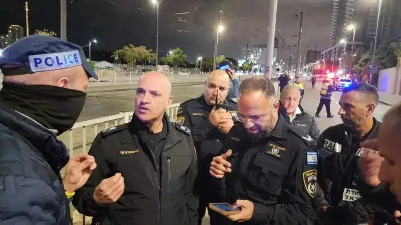 Исроил пойтахтида учта автобус портлади