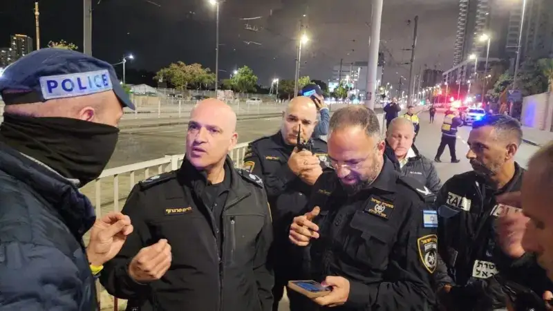 Три автобуса взорвались в столице Израиля