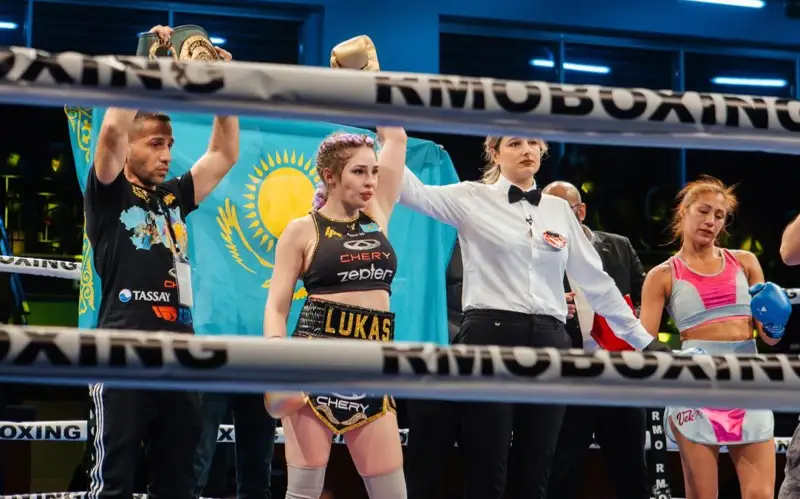 Ангелина Лукас победила на вечере бокса в Стамбуле