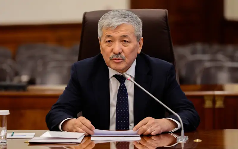  Адылбек Касымалиев 