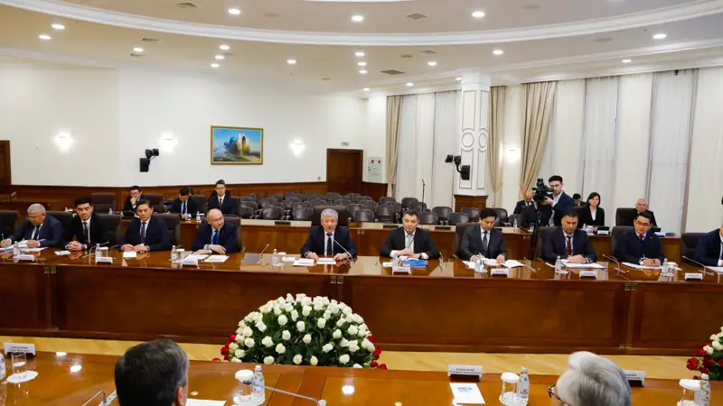 Қырғыз Үкіметінің басшысы Қазақстанмен арадағы байланыстарды дамытудың басым бағыттарын атады