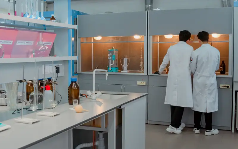 Современную химическую лабораторию открыли в павлодарском колледже