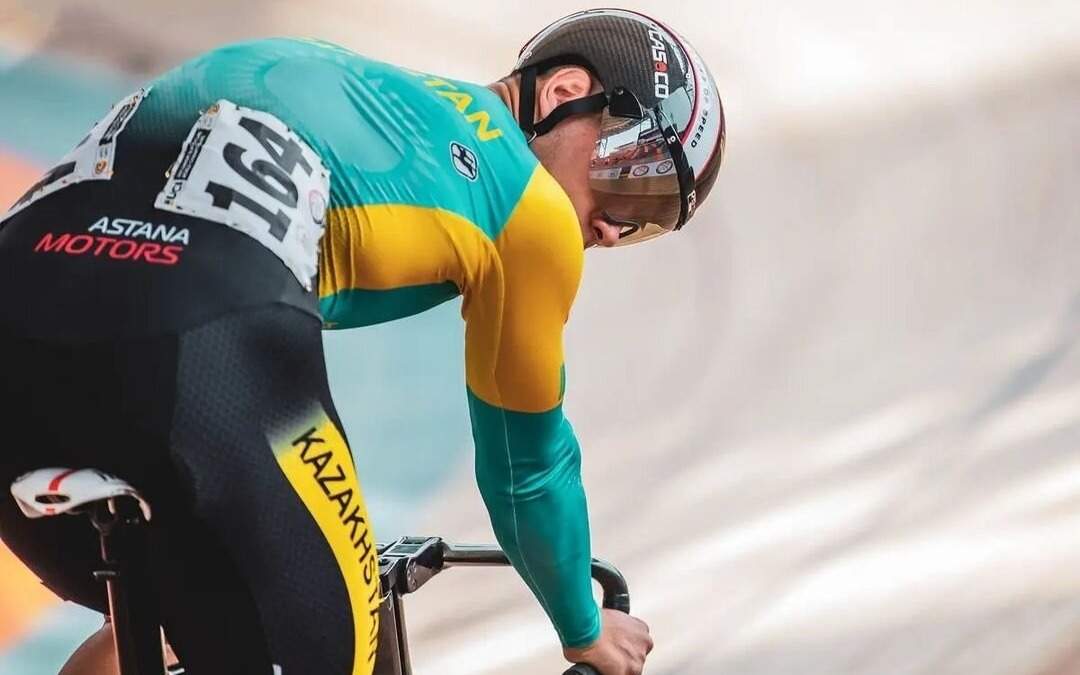 Кирилл Курдиди велотректен Азия чемпионатында алтын медаль алды