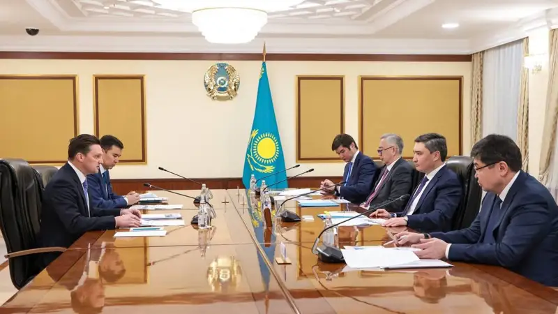 Ekonomıkaǵa tartylǵan ınvestıtsııa kólemi shamamen 40%-ǵa artty –  Oljas Bektenov