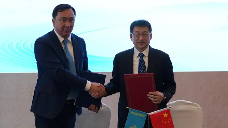 Казахстан и Китай совместно увеличат объем перевозок по ТМТМ