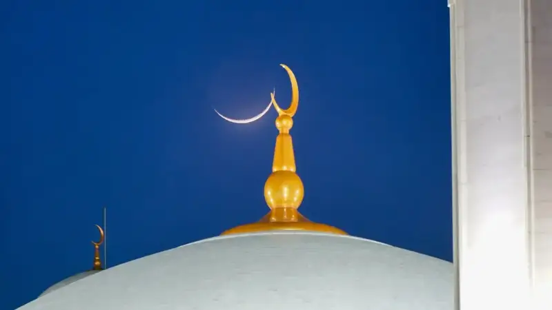 Ораза—2025: скидки в Рамадан, часто задаваемые вопросы, пожертвование фитр-садака