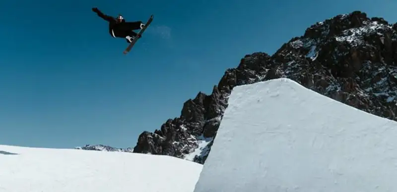 Қырғызстанда қазақстандық сноубордшы көз жұмды 