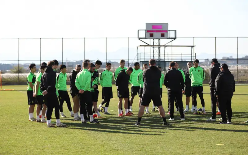 Стартует новый сезон казахстанской премьер-лиги по футболу