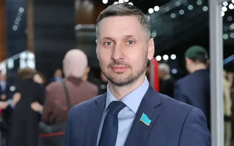 Евгений Андреевич БОЛЬГЕРТ