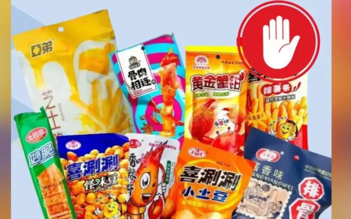 В Казахстане запретили продажу опасных снеков после отравления школьников в Актобе