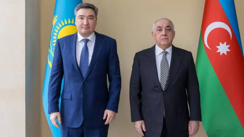 Қазақ-әзербайжан ынтымақтастығын дамыту: Олжас Бектенов Бакуге ресми сапармен барды