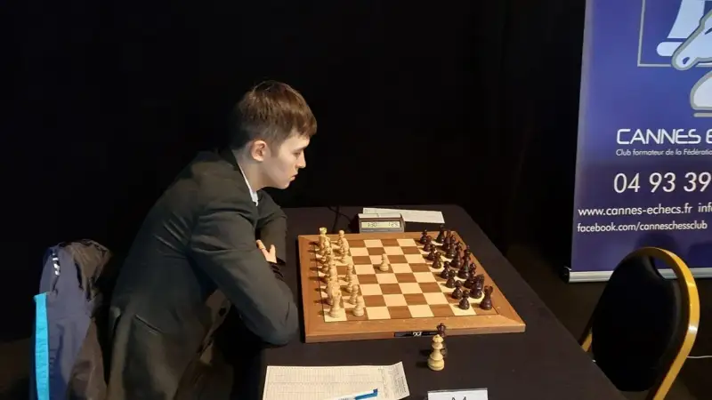  Qazybek Nógerbek 