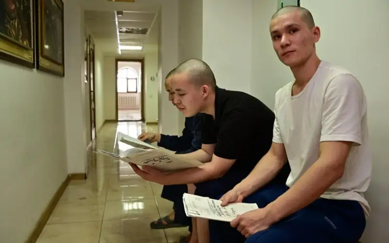 Первые призывники из Астаны отправились служить на границу