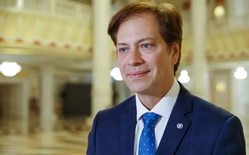 Всемирно известный композитор и пианист 