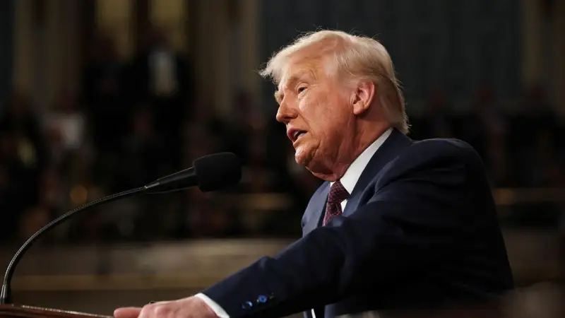 Зеленский бейбіт келіссөздер үстеліне қайта оралуға дайын — Трамп