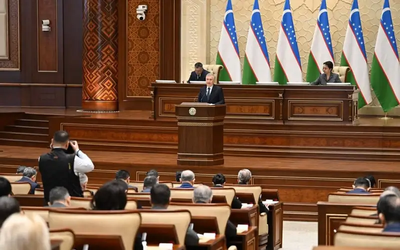 Өзбекстан президенті жемқорлықпен күреске жауапты 117 шенеулікті қызметінен босатуды тапсырды