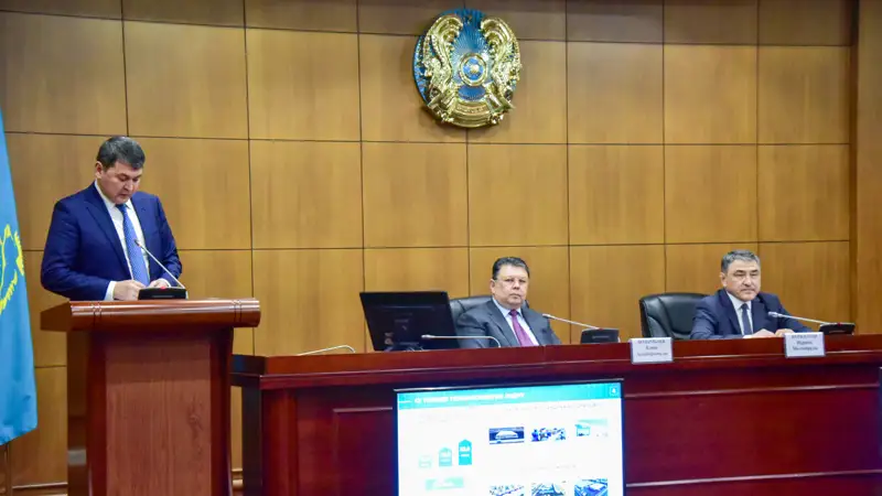 Qanat Bozymbaev mınıstrge Qytaı men Reseıden keletin ózenderdiń máselesin birjola sheshýdi tapsyrdy