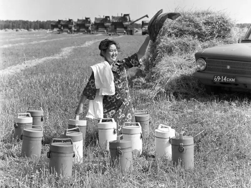 Фотоархив Kazinform. Советские женщины