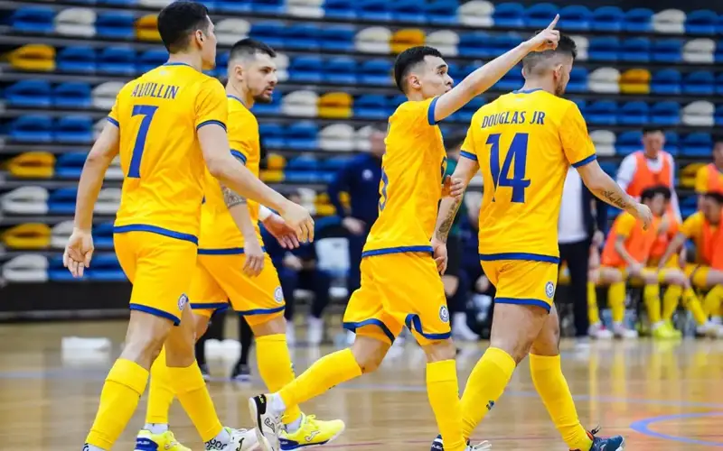 футзалчилар