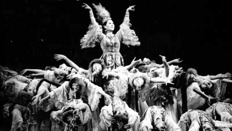 «Әкемтеатр анасы», би, қобыз падишалары, күміс көмей әншілер мен дәулескер күйші арулар…