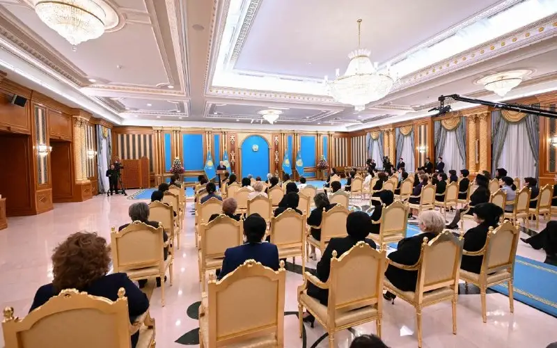 Касым-Жомарт Токаев напомнил об исключительной роли женщин в истории Казахстана