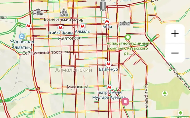Сильные пробки образовались в Алматы в преддверии праздника