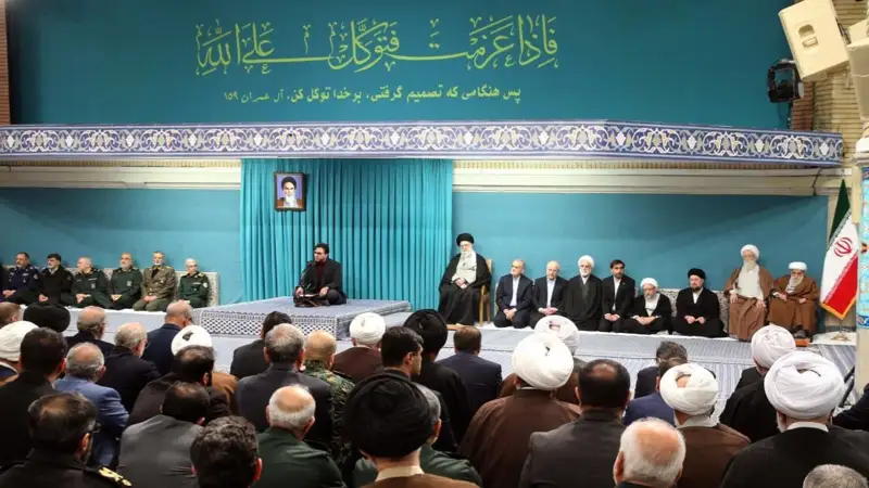 Хаменеи отказался от переговоров с Трампом об иранском атоме