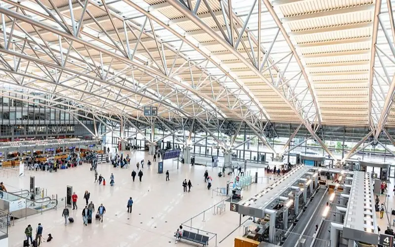 Аэропорт Гамбурга полностью прекратил работу из-за стихийной забастовки