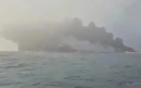 Нефтяной танкер и грузовое судно столкнулись у берегов Великобритании