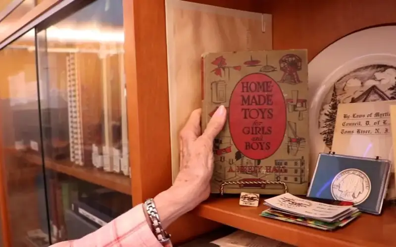 Взятую 99 лет назад книгу вернули в библиотеку