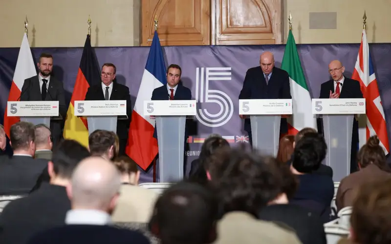 Министры обороны пяти стран ЕС встретились в Париже для обсуждения поддежрки Украины