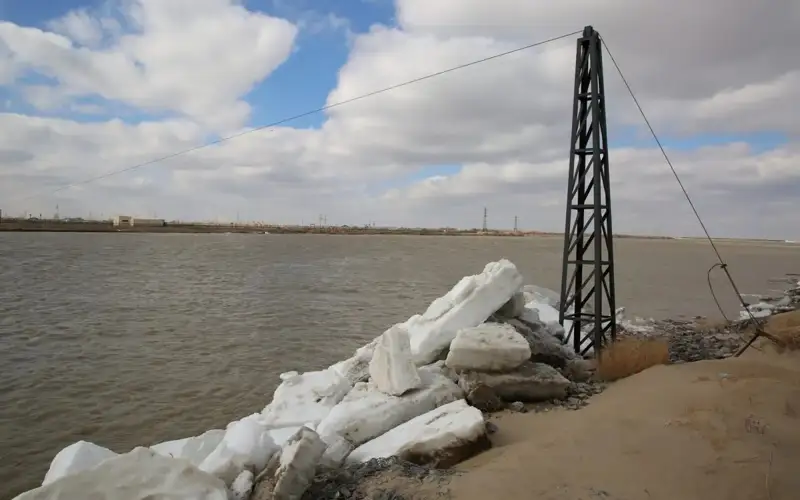 На Сырдарье начался ледоход