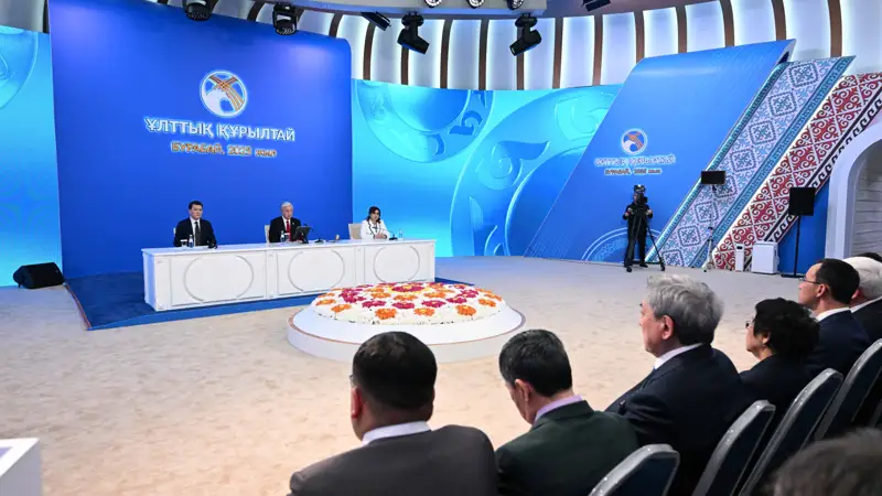 Президент принял участие в IV заседании Национального курултая