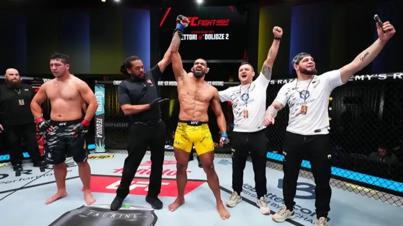 Dııar Nurǵojaı UFC týrnırindegi alǵashqy jekpe-jeginde jeńilip qaldy