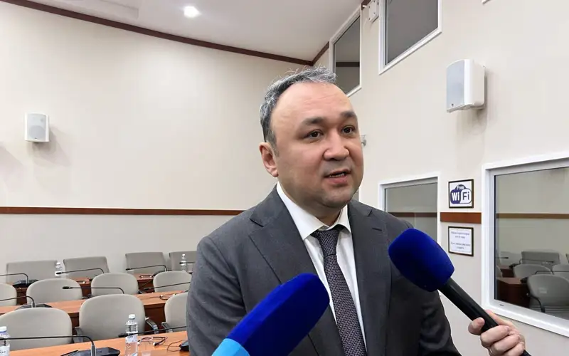 Рустам Ахметов